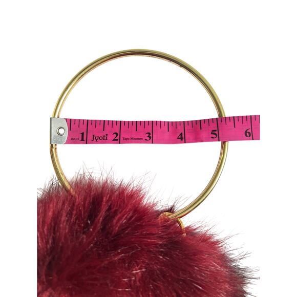 Faux Fur Puff Wristlet Bag Burgundy Unbranded w/Gold Handle - Picture 5 of 6